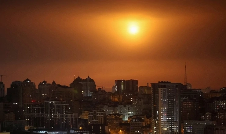 Rusija i Ukrajina tijekom noći lansirale najmanje 700 dronova